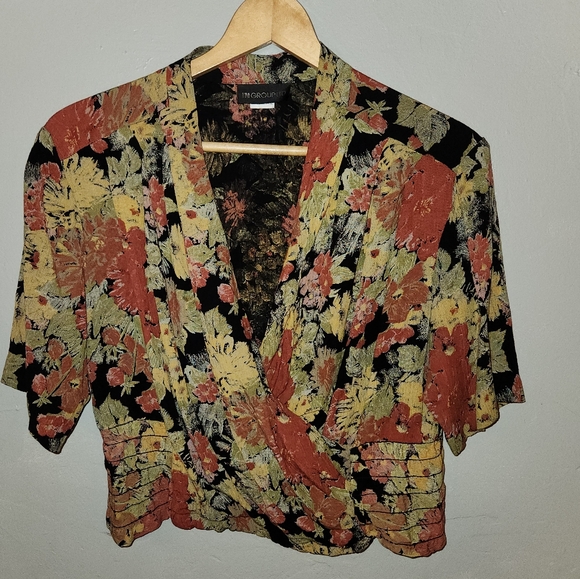 Vintage 1980s Cropped Floral Blouse - Picture 2 of 13